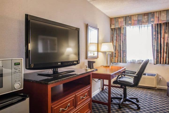 Room 15 of 30