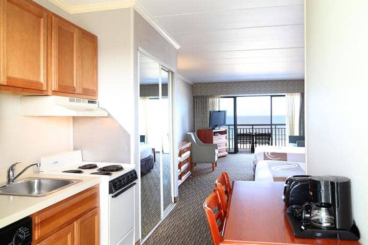 Room 13 of 110