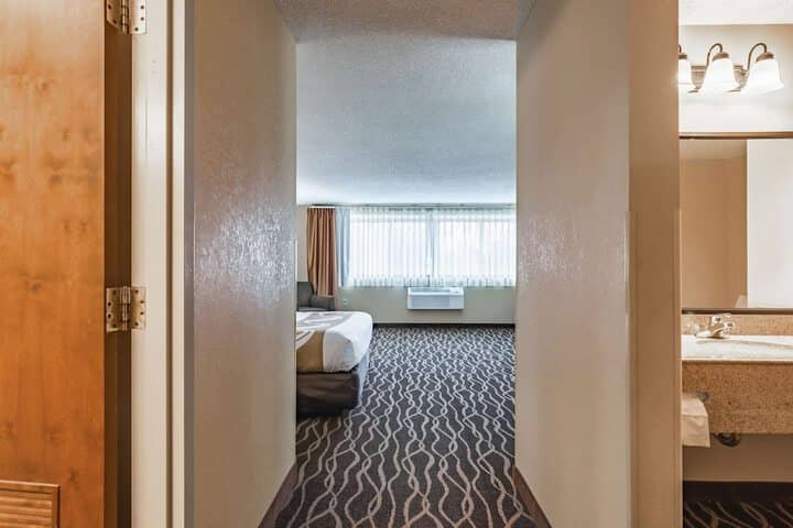Room 19 of 46