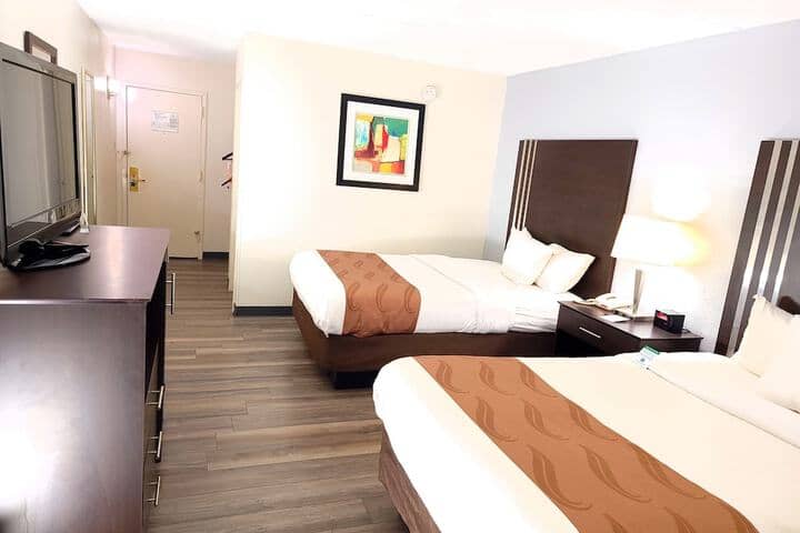 Room 12 of 26