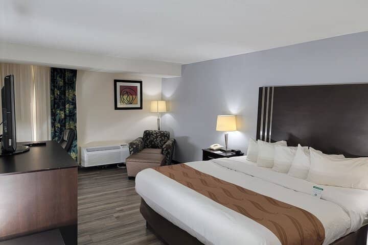 Room 11 of 26