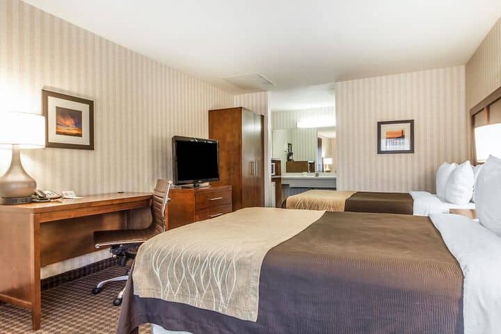 Room 13 of 26